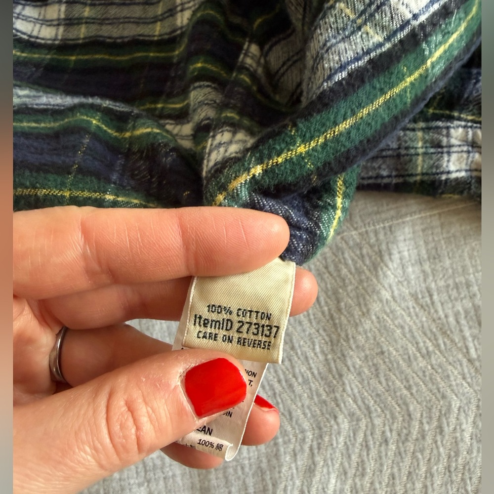 LL Bean Women’s Relaxed Fit Scotch Plaid Flannel Button Down - Picture 6 of 7